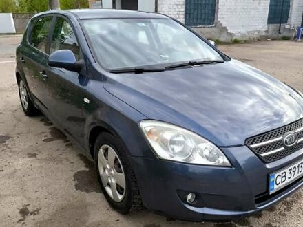 Кіа Сід 2008 у Чернігові на Automoto.ua Синій Кіа Сід, об'ємом двигуна 1.58 л та пробігом 300 тис. км за 4700 $, фото 1 на Automoto.ua