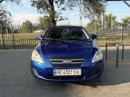 Синий Киа Сид, объемом двигателя 1.6 л и пробегом 300 тыс. км за 4517 $, фото 1 на Automoto.ua