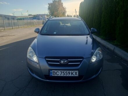 Киа Сид 2008 в Киеве на Automoto.ua Синий Киа Сид, объемом двигателя 1.4 л и пробегом 220 тыс. км за 5550 $, фото 1 на Automoto.ua
