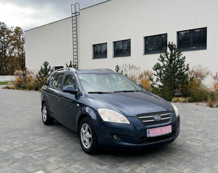 Синий Киа Сид, объемом двигателя 0 л и пробегом 251 тыс. км за 6300 $, фото 1 на Automoto.ua