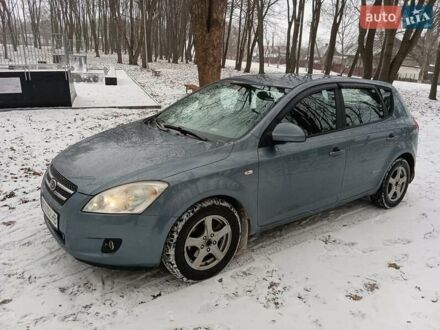 Киа Сид 2009 в Хмельницком на Automoto.ua Синий Киа Сид, объемом двигателя 1.6 л и пробегом 320 тыс. км за 5800 $, фото 1 на Automoto.ua