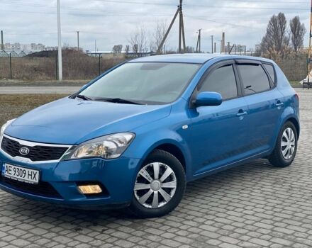 Синий Киа Сид, объемом двигателя 1.4 л и пробегом 95 тыс. км за 7000 $, фото 1 на Automoto.ua