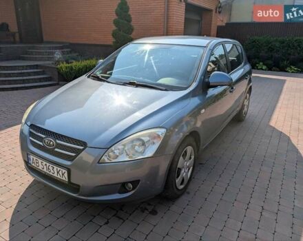 Синий Киа Сид, объемом двигателя 1.4 л и пробегом 200 тыс. км за 5500 $, фото 1 на Automoto.ua