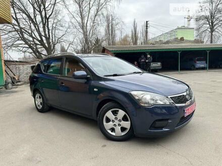 Синий Киа Сид, объемом двигателя 1.4 л и пробегом 241 тыс. км за 7500 $, фото 1 на Automoto.ua