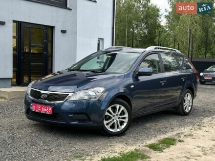 Синий Киа Сид, объемом двигателя 1.4 л и пробегом 252 тыс. км за 5500 $, фото 1 на Automoto.ua