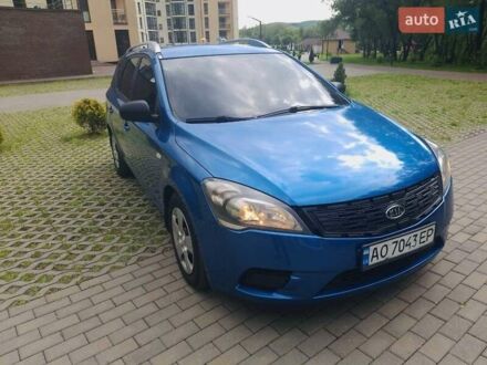 Киа Сид 2010 в Сваляве на Automoto.ua Синий Киа Сид, объемом двигателя 1.4 л и пробегом 317 тыс. км за 5099 $, фото 1 на Automoto.ua