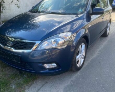 Синий Киа Сид, объемом двигателя 1.4 л и пробегом 200 тыс. км за 5800 $, фото 1 на Automoto.ua