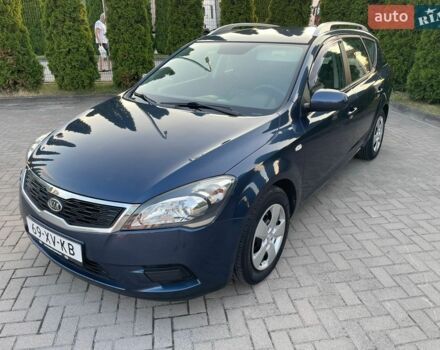 Синий Киа Сид, объемом двигателя 1.4 л и пробегом 209 тыс. км за 6550 $, фото 1 на Automoto.ua