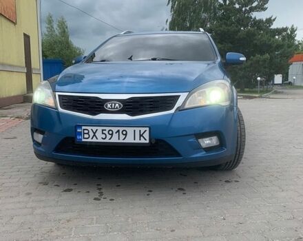 Синий Киа Сид, объемом двигателя 1.6 л и пробегом 289 тыс. км за 7300 $, фото 1 на Automoto.ua