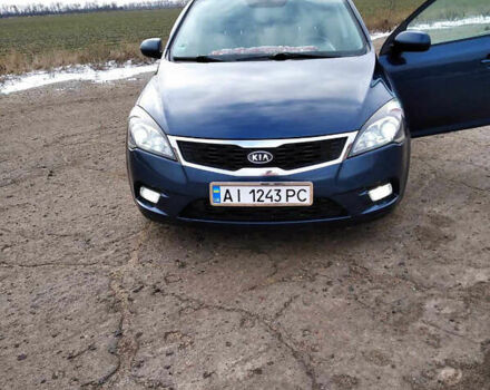 Синий Киа Сид, объемом двигателя 1.4 л и пробегом 259 тыс. км за 4200 $, фото 1 на Automoto.ua