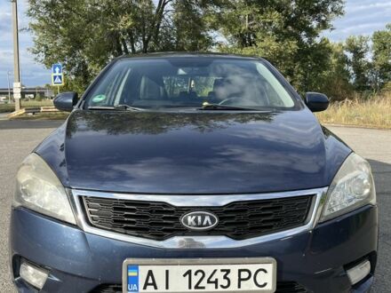 Синий Киа Сид, объемом двигателя 1.4 л и пробегом 268 тыс. км за 5527 $, фото 1 на Automoto.ua