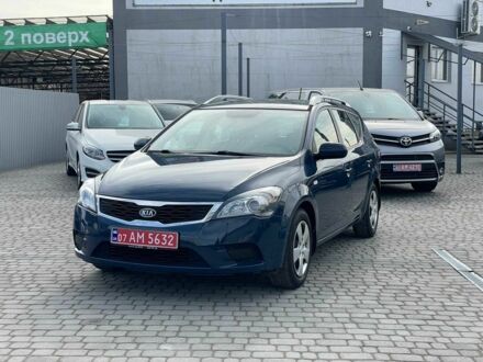 Синий Киа Сид, объемом двигателя 1.4 л и пробегом 200 тыс. км за 6700 $, фото 1 на Automoto.ua