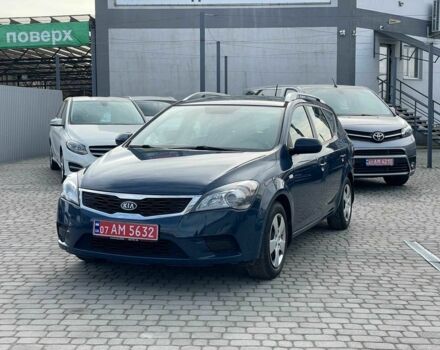 Синий Киа Сид, объемом двигателя 1.4 л и пробегом 200 тыс. км за 6700 $, фото 1 на Automoto.ua