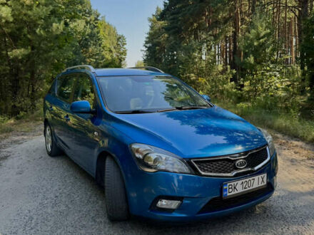 Синій Кіа Сід, об'ємом двигуна 1.58 л та пробігом 220 тис. км за 6999 $, фото 1 на Automoto.ua