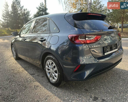 Киа Сид 2019 в Змиеве на Automoto.ua Синий Киа Сид, объемом двигателя 1.59 л и пробегом 70 тыс. км за 12750 $, фото 1 на Automoto.ua