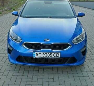 Киа Сид 2019 в Ужгороде на Automoto.ua Синий Киа Сид, объемом двигателя 1.37 л и пробегом 161 тыс. км за 13800 $, фото 1 на Automoto.ua