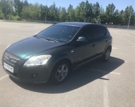 Зеленый Киа Сид, объемом двигателя 1.6 л и пробегом 280 тыс. км за 4500 $, фото 2 на Automoto.ua