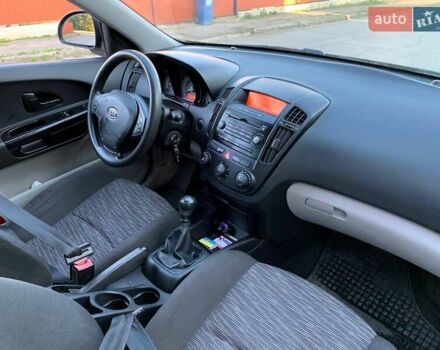 Зеленый Киа Сид, объемом двигателя 1.4 л и пробегом 160 тыс. км за 5300 $, фото 1 на Automoto.ua