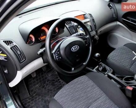 Зелений Кіа Сід, об'ємом двигуна 1.6 л та пробігом 166 тис. км за 7200 $, фото 11 на Automoto.ua