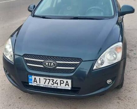 Зеленый Киа Сид, объемом двигателя 1.6 л и пробегом 402 тыс. км за 4900 $, фото 5 на Automoto.ua