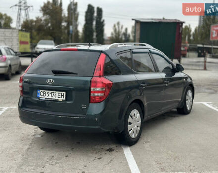 Зеленый Киа Сид, объемом двигателя 1.59 л и пробегом 290 тыс. км за 6000 $, фото 1 на Automoto.ua
