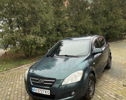 Зелений Кіа Сід, об'ємом двигуна 2 л та пробігом 323 тис. км за 3500 $, фото 1 на Automoto.ua