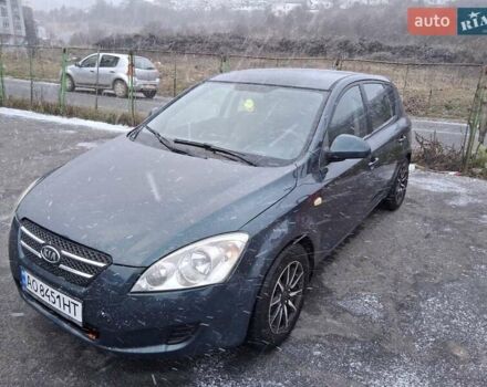 Зелений Кіа Сід, об'ємом двигуна 1.6 л та пробігом 220 тис. км за 3600 $, фото 1 на Automoto.ua
