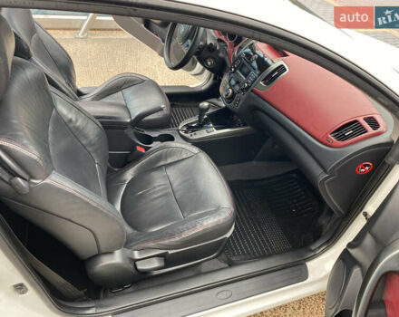 Белый Киа Cerato KOUP, объемом двигателя 2 л и пробегом 237 тыс. км за 8100 $, фото 11 на Automoto.ua
