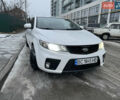 Белый Киа Cerato KOUP, объемом двигателя 1.6 л и пробегом 280 тыс. км за 7000 $, фото 1 на Automoto.ua