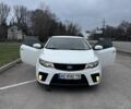 Білий Кіа Cerato KOUP, об'ємом двигуна 2 л та пробігом 174 тис. км за 8500 $, фото 10 на Automoto.ua