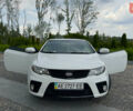 Белый Киа Cerato KOUP, объемом двигателя 1.6 л и пробегом 114 тыс. км за 10000 $, фото 3 на Automoto.ua