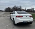 Білий Кіа Cerato KOUP, об'ємом двигуна 2 л та пробігом 174 тис. км за 8500 $, фото 8 на Automoto.ua