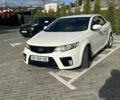 Белый Киа Cerato KOUP, объемом двигателя 2 л и пробегом 200 тыс. км за 8500 $, фото 1 на Automoto.ua