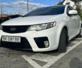 Белый Киа Cerato KOUP, объемом двигателя 2 л и пробегом 200 тыс. км за 8500 $, фото 3 на Automoto.ua
