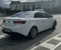 Белый Киа Cerato KOUP, объемом двигателя 2 л и пробегом 200 тыс. км за 8500 $, фото 8 на Automoto.ua