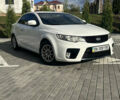 Белый Киа Cerato KOUP, объемом двигателя 2 л и пробегом 200 тыс. км за 8500 $, фото 1 на Automoto.ua