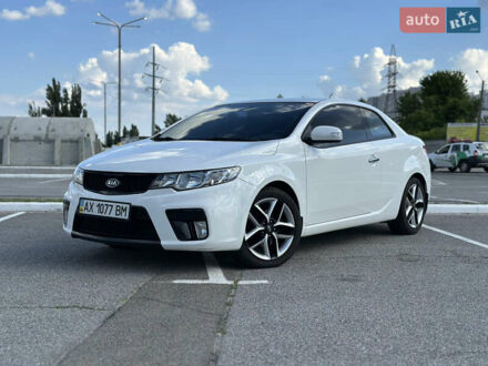 Киа Cerato KOUP 2010 в Киеве на Automoto.ua Белый Киа Cerato KOUP, объемом двигателя 2 л и пробегом 125 тыс. км за 8800 $, фото 1 на Automoto.ua