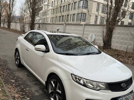 Киа Cerato KOUP 2011 в Киеве на Automoto.ua Белый Киа Cerato KOUP, объемом двигателя 2 л и пробегом 107 тыс. км за 8999 $, фото 1 на Automoto.ua