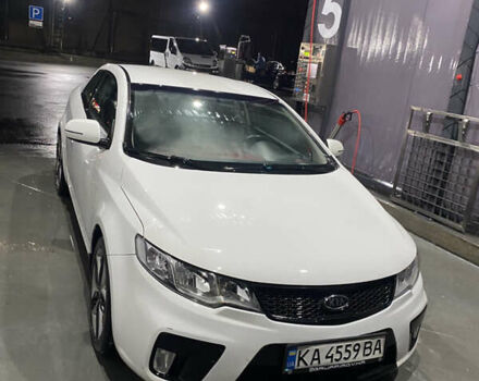 Білий Кіа Cerato KOUP, об'ємом двигуна 2 л та пробігом 87 тис. км за 9800 $, фото 1 на Automoto.ua
