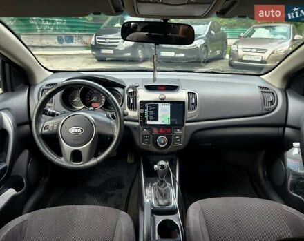 Черный Киа Cerato KOUP, объемом двигателя 1.59 л и пробегом 255 тыс. км за 7650 $, фото 2 на Automoto.ua
