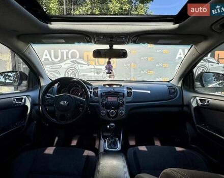 Чорний Кіа Cerato KOUP, об'ємом двигуна 2 л та пробігом 203 тис. км за 7800 $, фото 10 на Automoto.ua