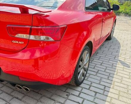 Красный Киа Cerato KOUP, объемом двигателя 2.4 л и пробегом 182 тыс. км за 8500 $, фото 3 на Automoto.ua