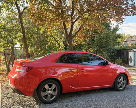 Красный Киа Cerato KOUP, объемом двигателя 1.6 л и пробегом 167 тыс. км за 7000 $, фото 1 на Automoto.ua