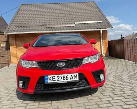 Красный Киа Cerato KOUP, объемом двигателя 2.4 л и пробегом 182 тыс. км за 8500 $, фото 4 на Automoto.ua
