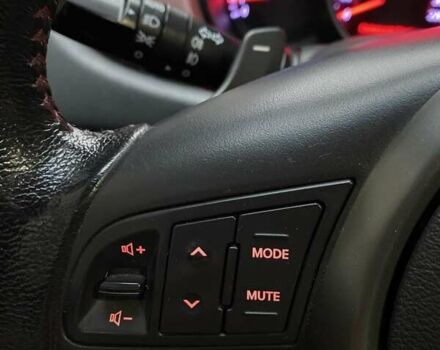 Красный Киа Cerato KOUP, объемом двигателя 2 л и пробегом 107 тыс. км за 10200 $, фото 41 на Automoto.ua