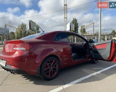 Красный Киа Cerato KOUP, объемом двигателя 2 л и пробегом 107 тыс. км за 10200 $, фото 8 на Automoto.ua