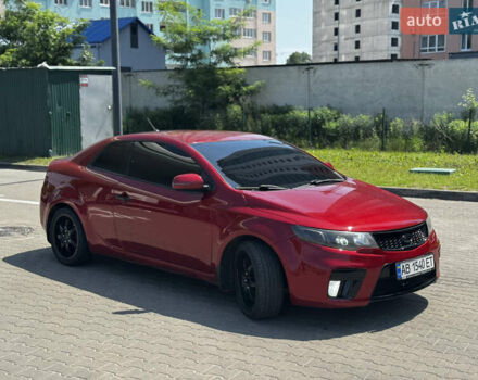 Красный Киа Cerato KOUP, объемом двигателя 2 л и пробегом 180 тыс. км за 7800 $, фото 9 на Automoto.ua