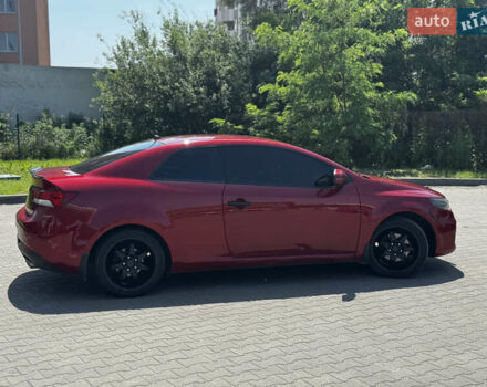 Красный Киа Cerato KOUP, объемом двигателя 2 л и пробегом 180 тыс. км за 7800 $, фото 8 на Automoto.ua