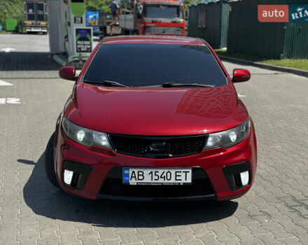 Красный Киа Cerato KOUP, объемом двигателя 2 л и пробегом 180 тыс. км за 7800 $, фото 10 на Automoto.ua