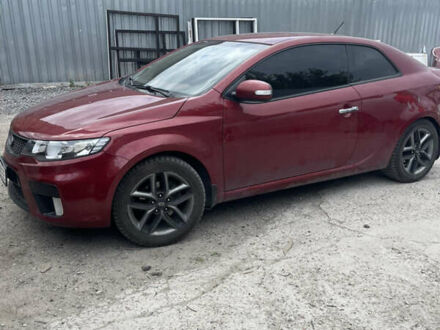 Киа Cerato KOUP 2010 в Киеве на Automoto.ua Красный Киа Cerato KOUP, объемом двигателя 2 л и пробегом 249 тыс. км за 4500 $, фото 1 на Automoto.ua